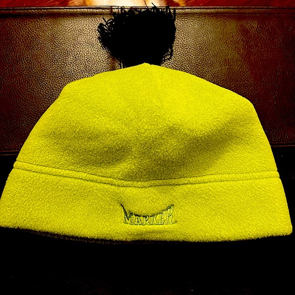 MARKER 100% polyester soft fleece ski hat WITH tassel - Picture 1 of 9